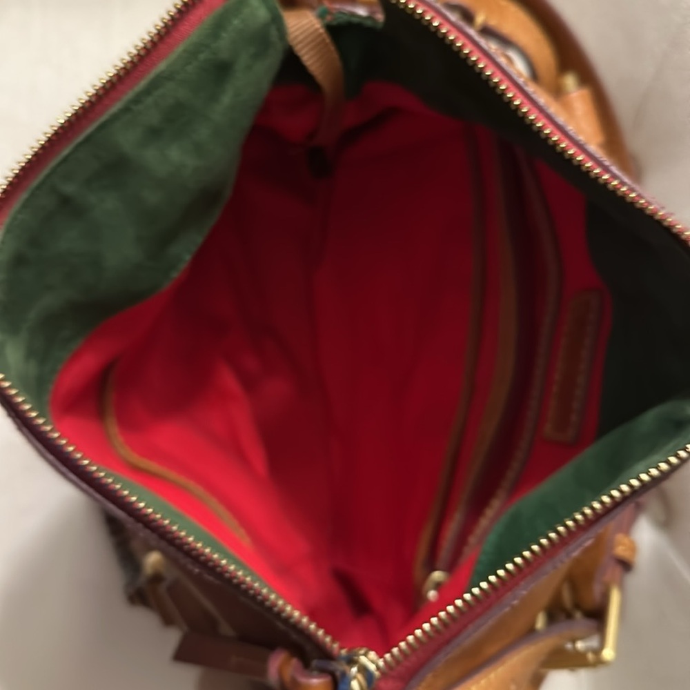 Dooney & Bourke Satchel Shoulder Handbag with adjustable strap for crossbody. - Picture 4 of 9